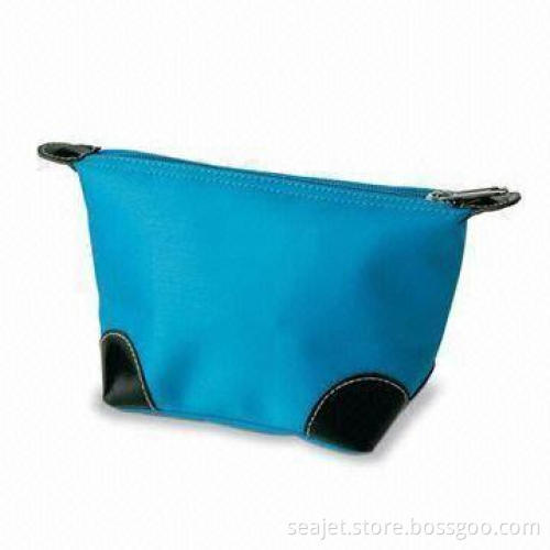 Hanging Cosmetic Bag, Sample Orders Welcomed, Attractive and Durable